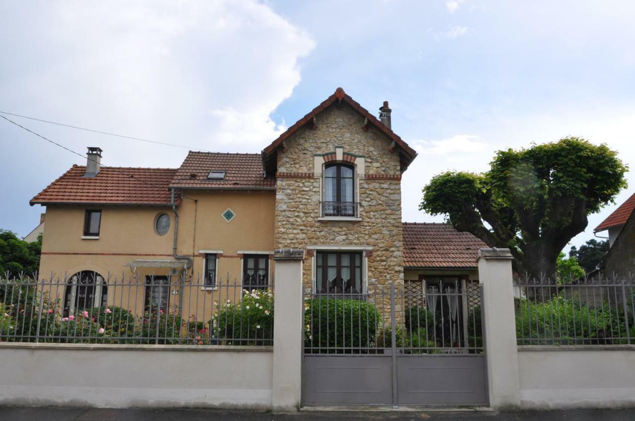 Villa Le Cloky Thomery ภายนอก รูปภาพ