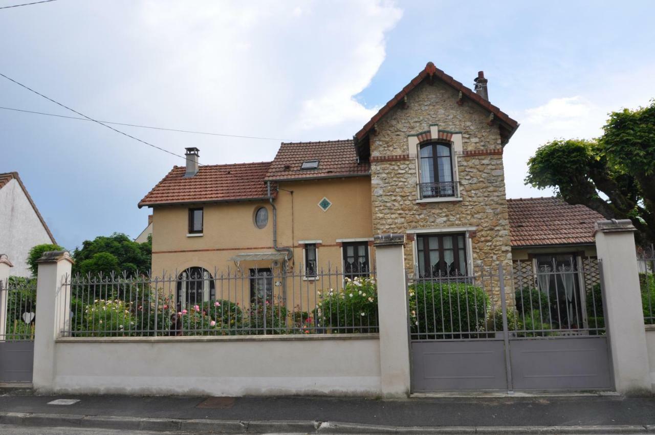 Villa Le Cloky Thomery ภายนอก รูปภาพ